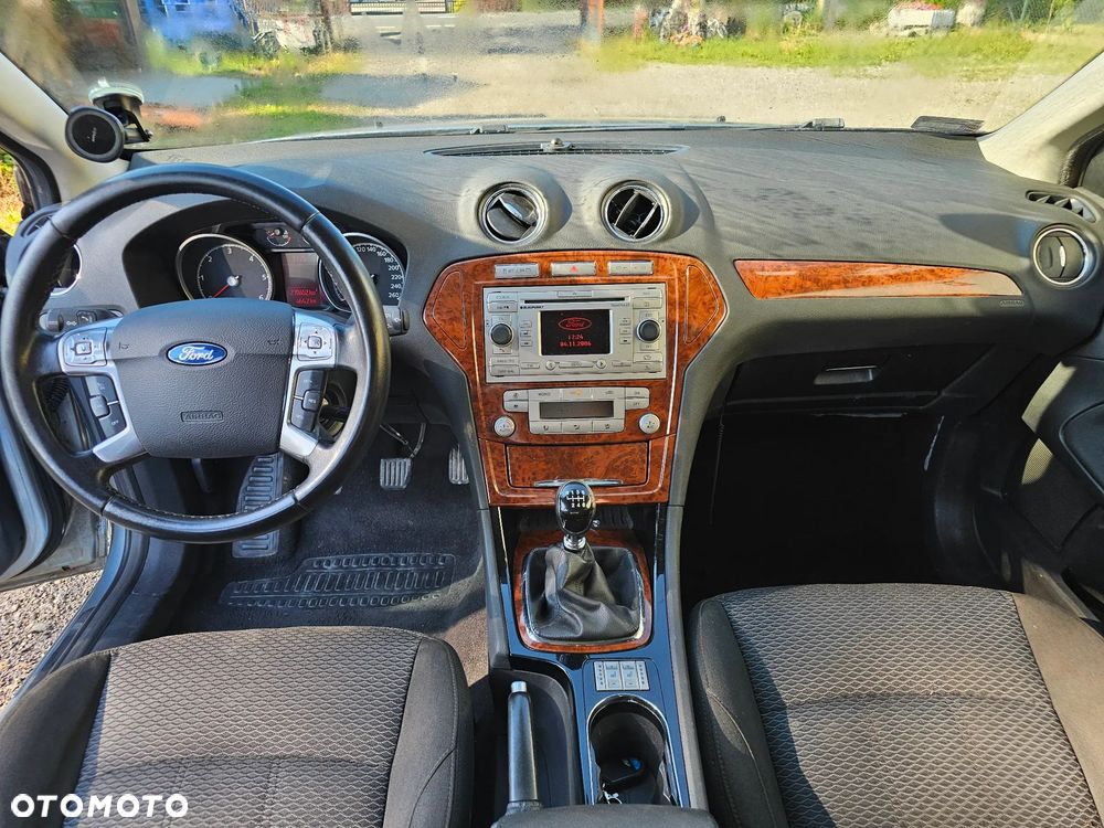 Ford Mondeo 2.0 TDCi Ghia - 2