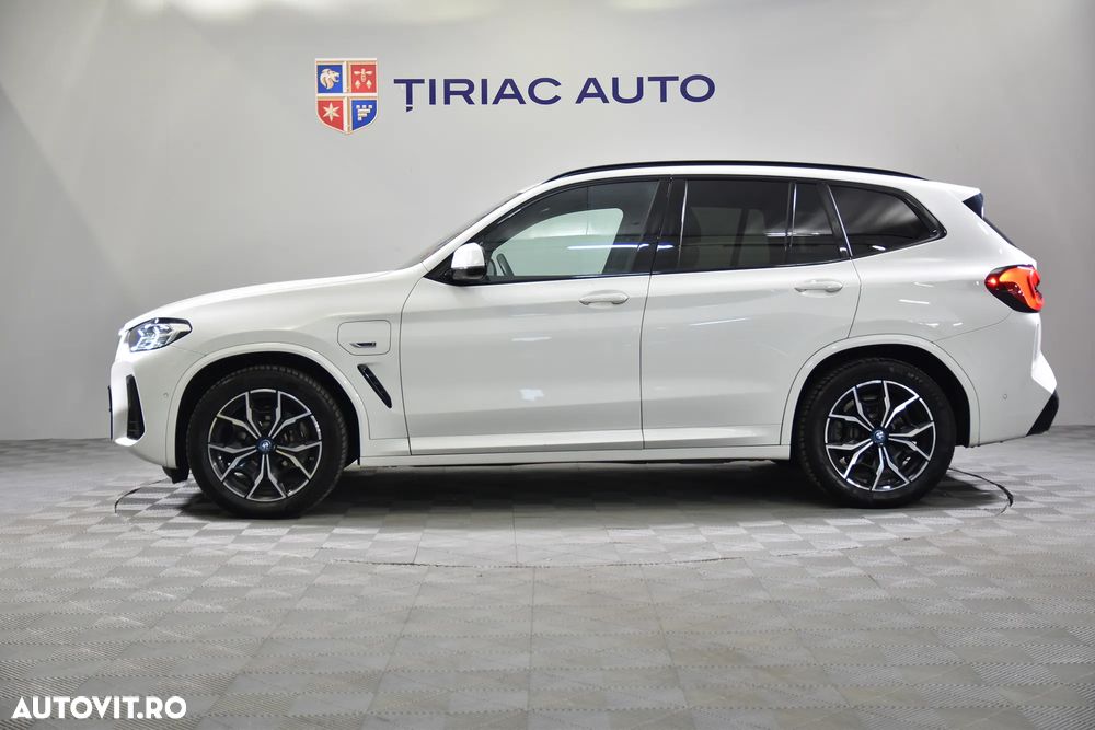 BMW X3 xDrive30e AT PHEV - 3