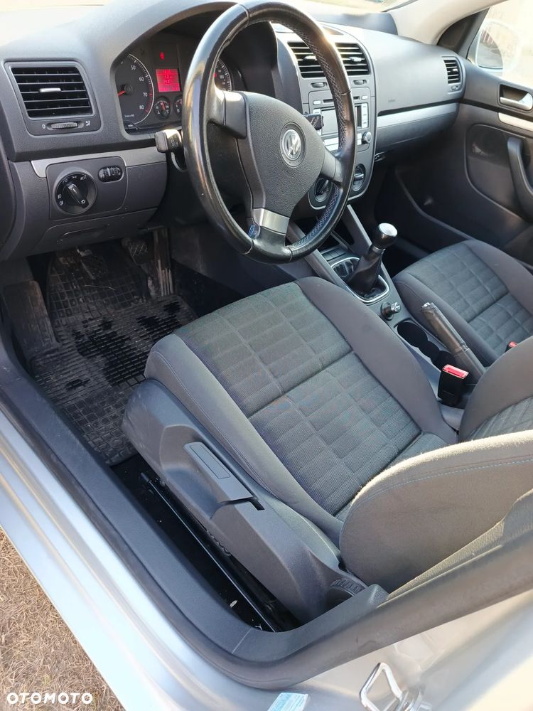Volkswagen Golf 1.6 Q-Line - 10