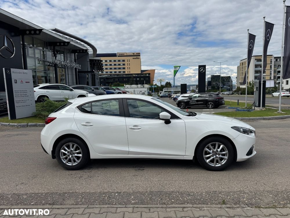 Mazda 3 - 5