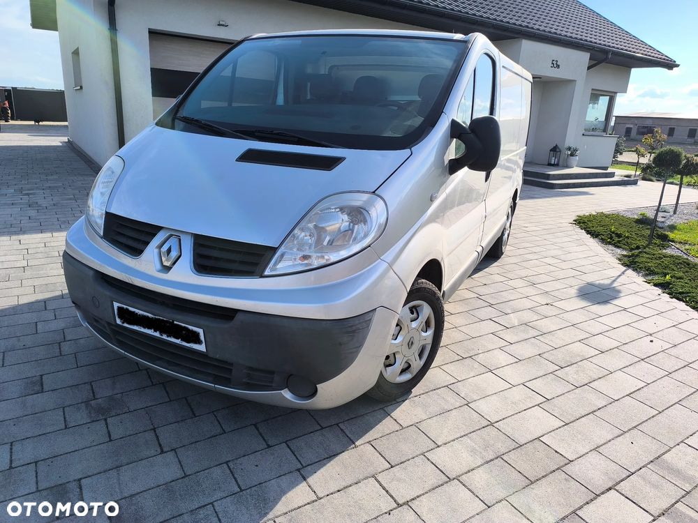 Renault Trafic - 2