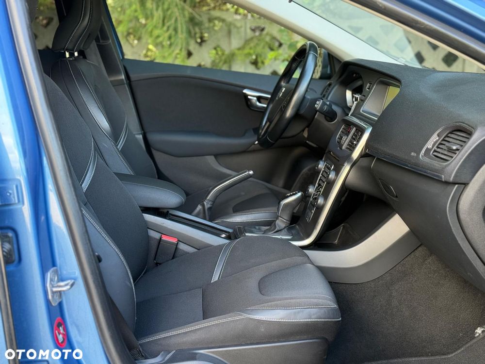 Volvo V40 - 37