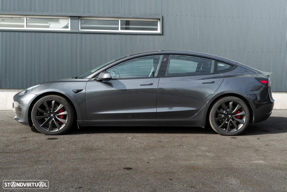 Tesla Model 3 Long-Range Dual Motor AWD - 25