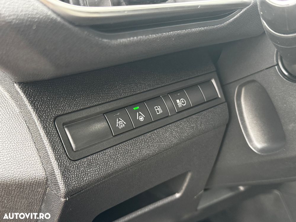 Peugeot 3008 PHEV EAT8 4X4 GT Pack - 27