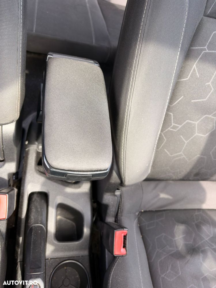 Ford B-Max - 16