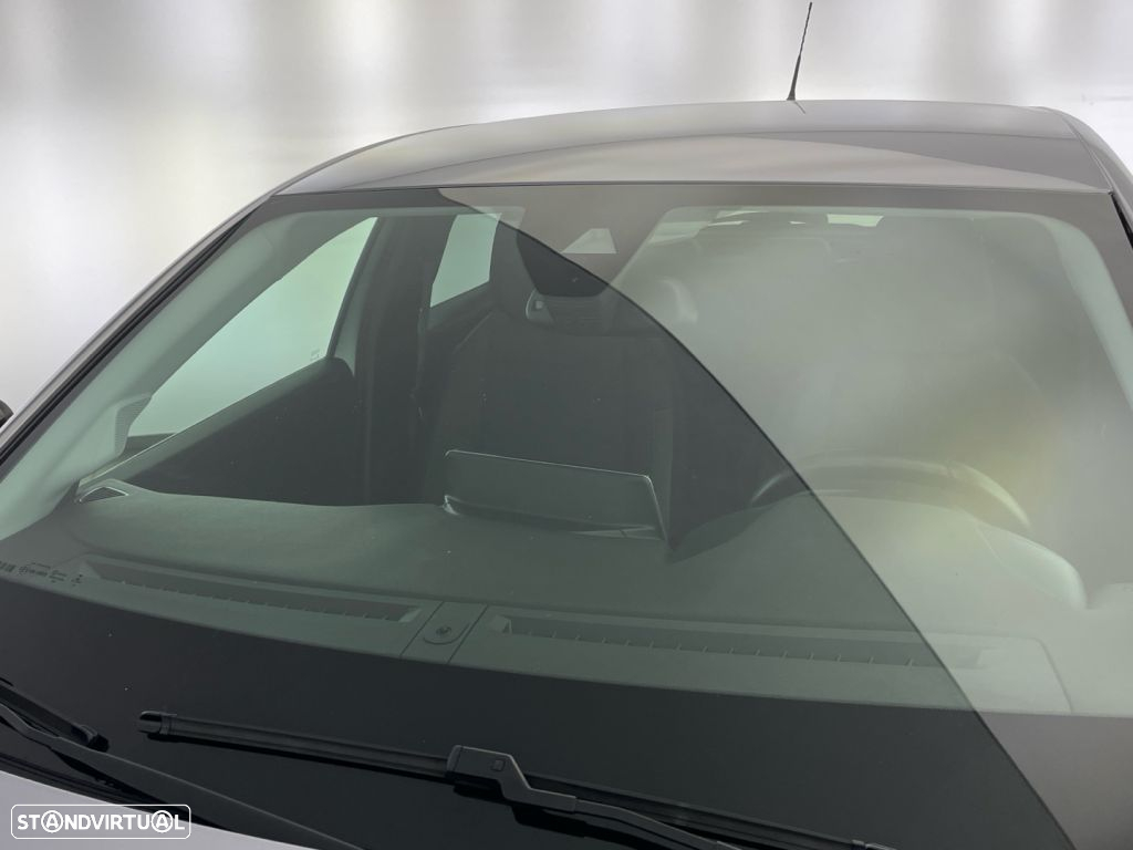 Peugeot 208 1.2 PureTech Allure EAT8 - 21