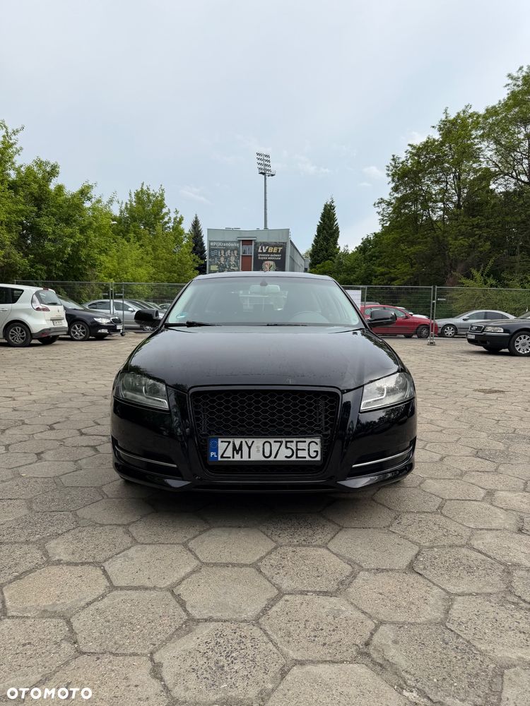 Audi A3 Sportback 1.6 TDI DPF Ambition - 2