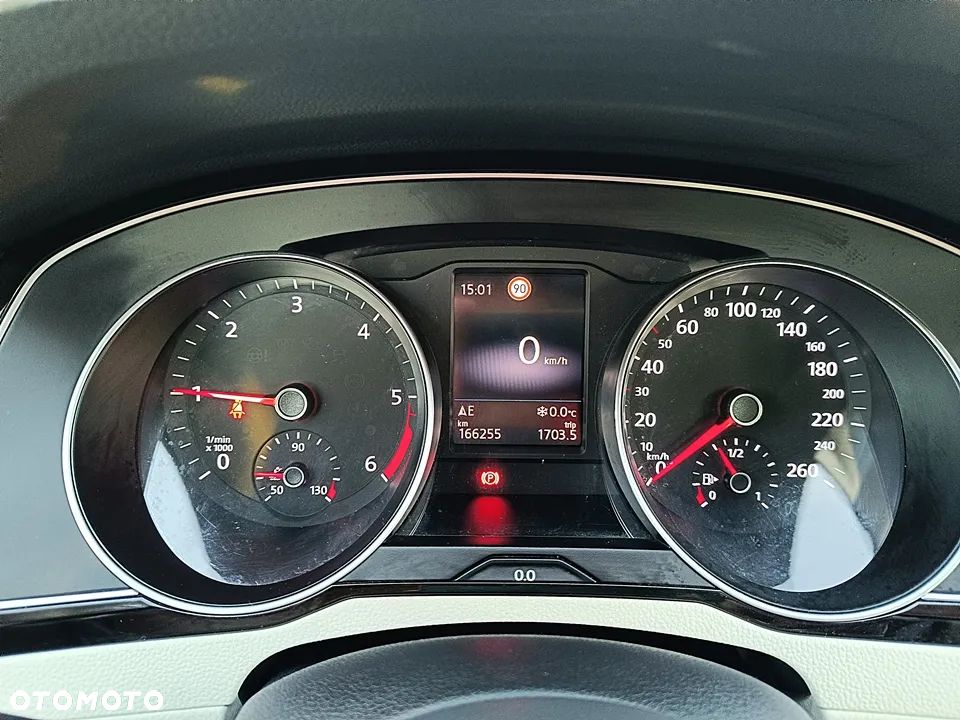Volkswagen Passat Variant 2.0 TDI BMT Comfortline - 33