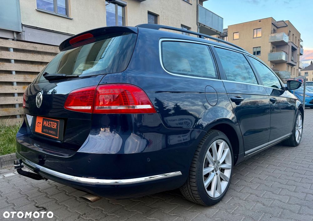 Volkswagen Passat 2.0 TDI 4Motion DSG BlueMotion Tech Highline - 4