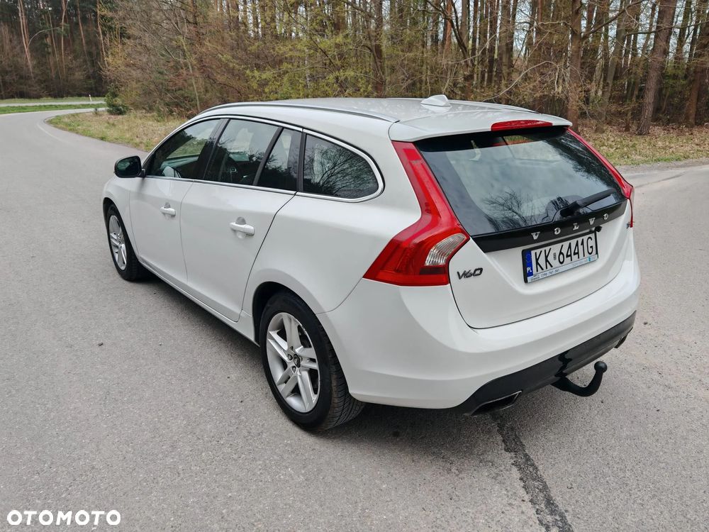 Volvo V60 T5 Drive-E Base - 11