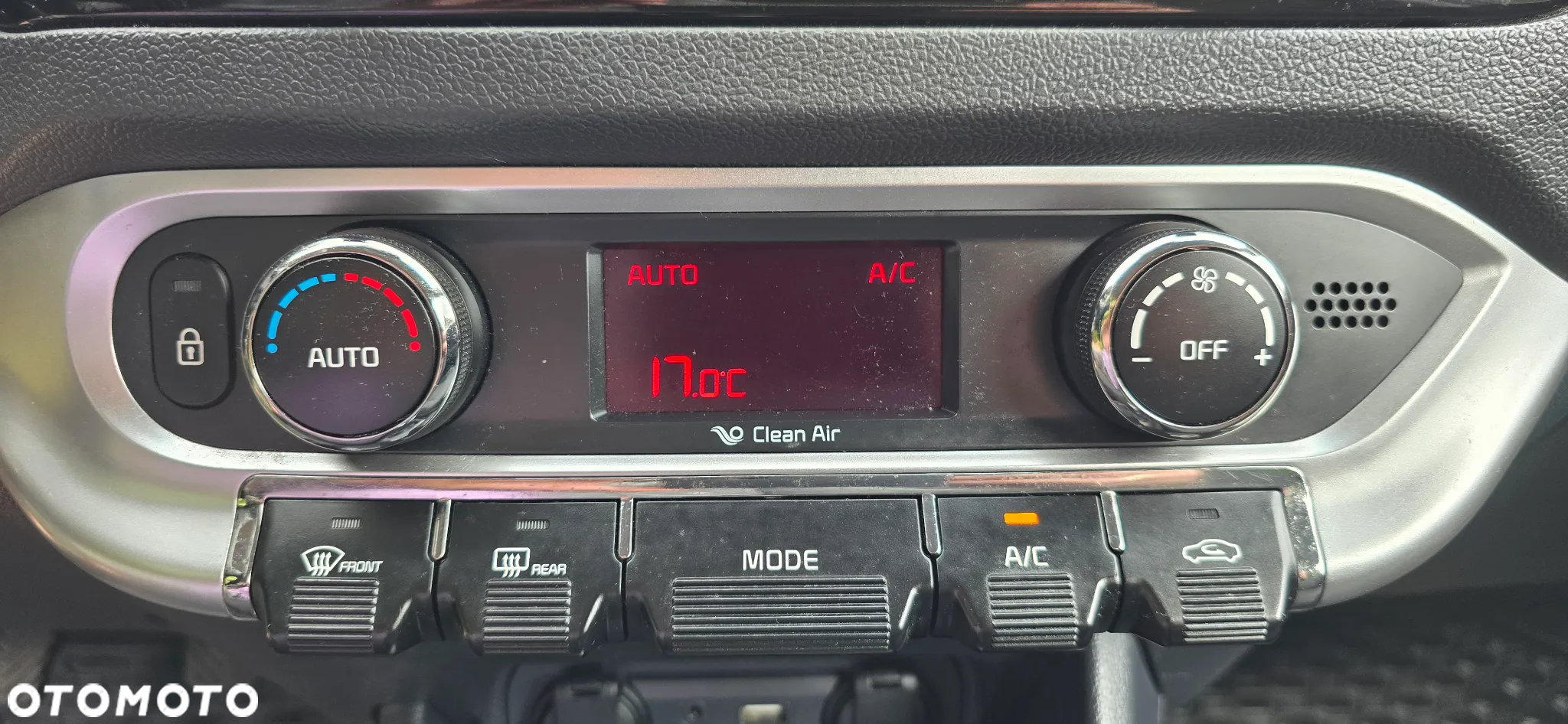 Kia Rio 1.4 XL Business Line - 27