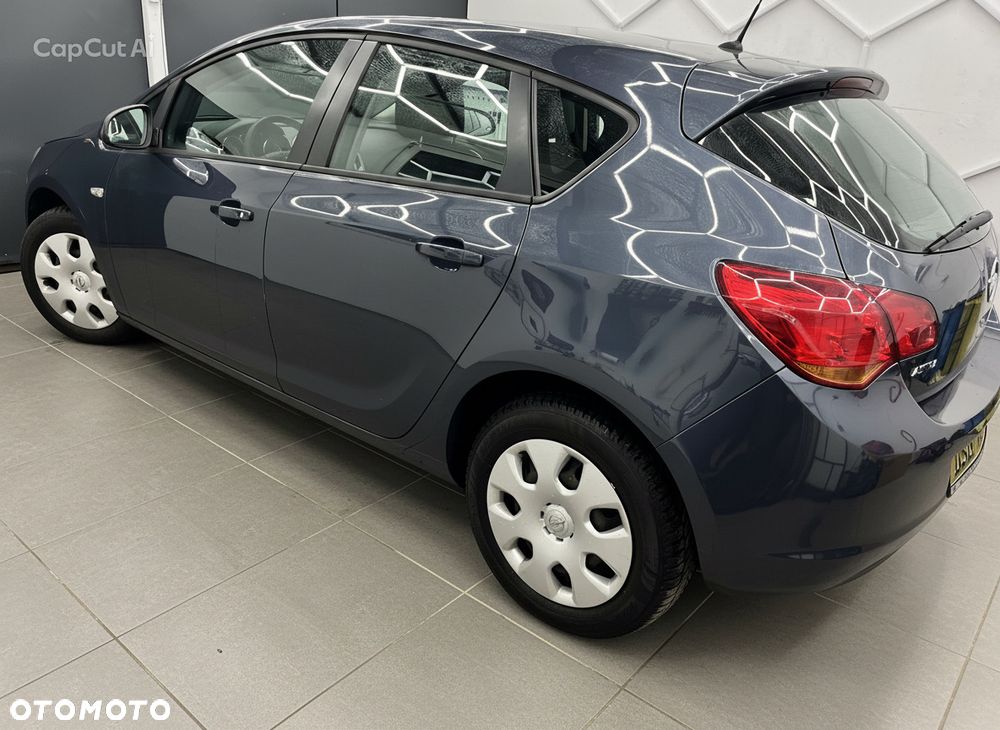 Opel Astra - 5