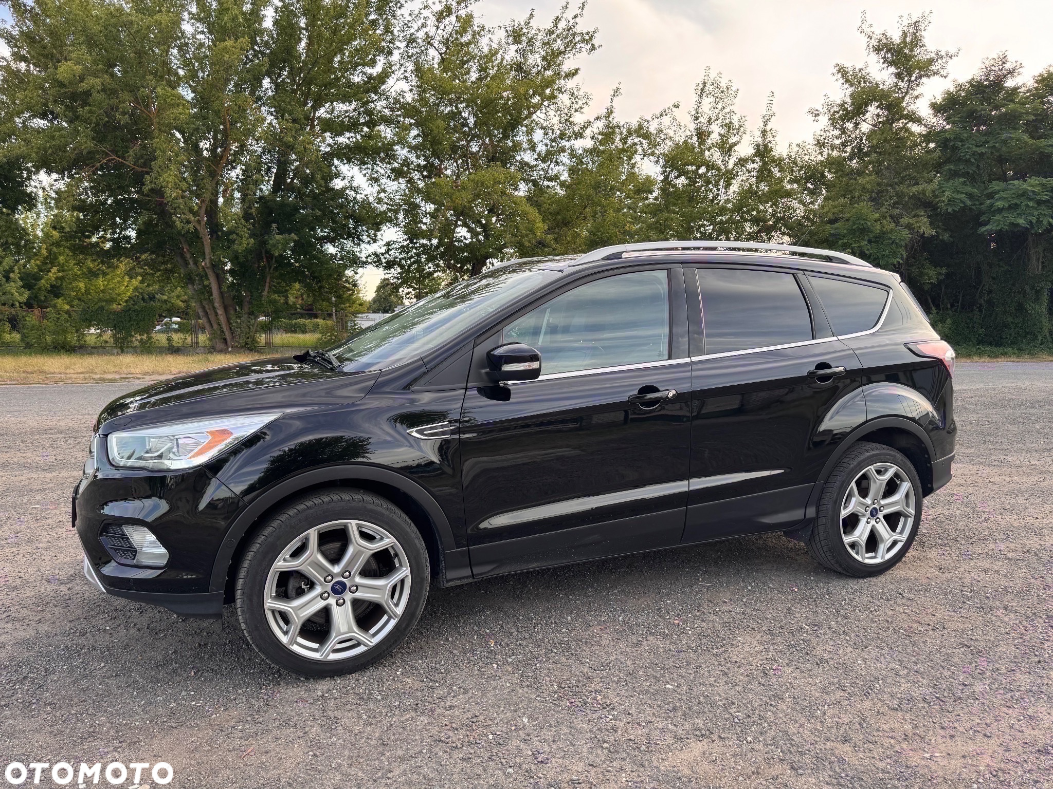Ford Escape 2.0 EcoBoost AWD Titanium - 2