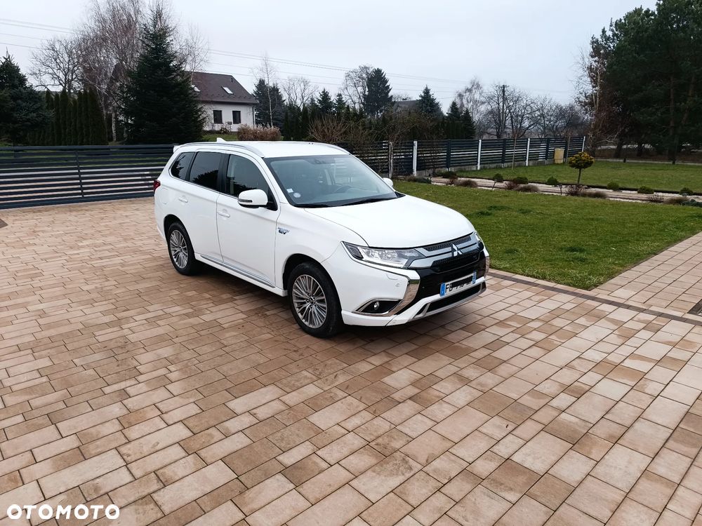 Mitsubishi Outlander 2.4 4WD Diamant+ - 9