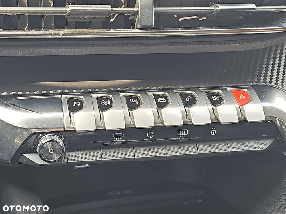 Peugeot 5008 1.5 BlueHDi Active S&S EAT8 - 21