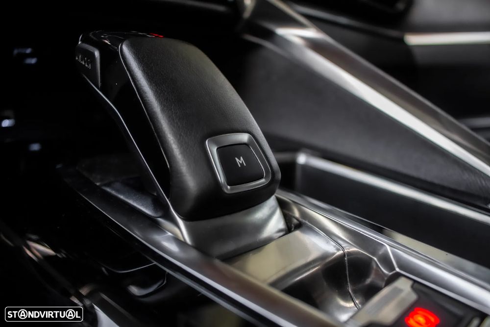 Peugeot 3008 1.2 PureTech Allure Pack EAT8 - 21