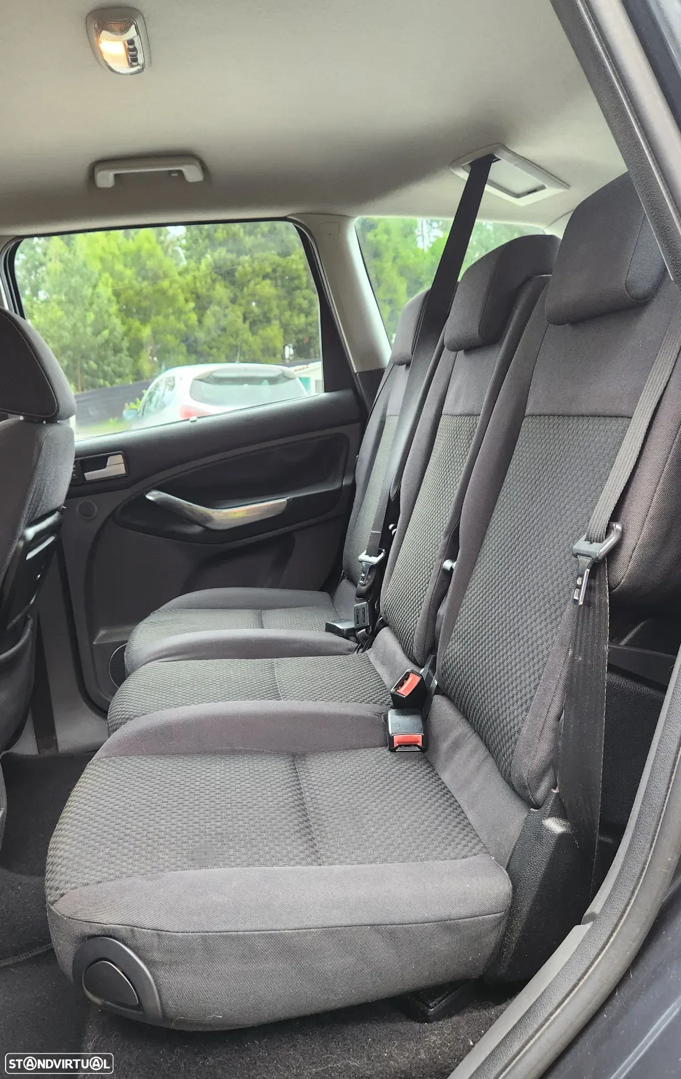 Ford C-Max 1.6 TDCi Titanium - 11