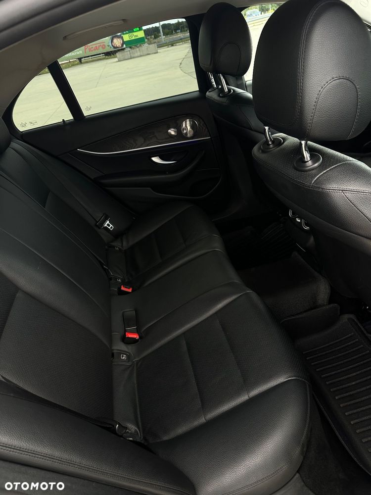 Mercedes-Benz Klasa E 220 d 9G-TRONIC Avantgarde - 19