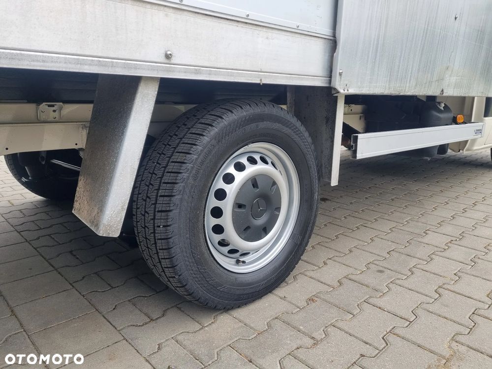 Mercedes-Benz Sprinter - 17