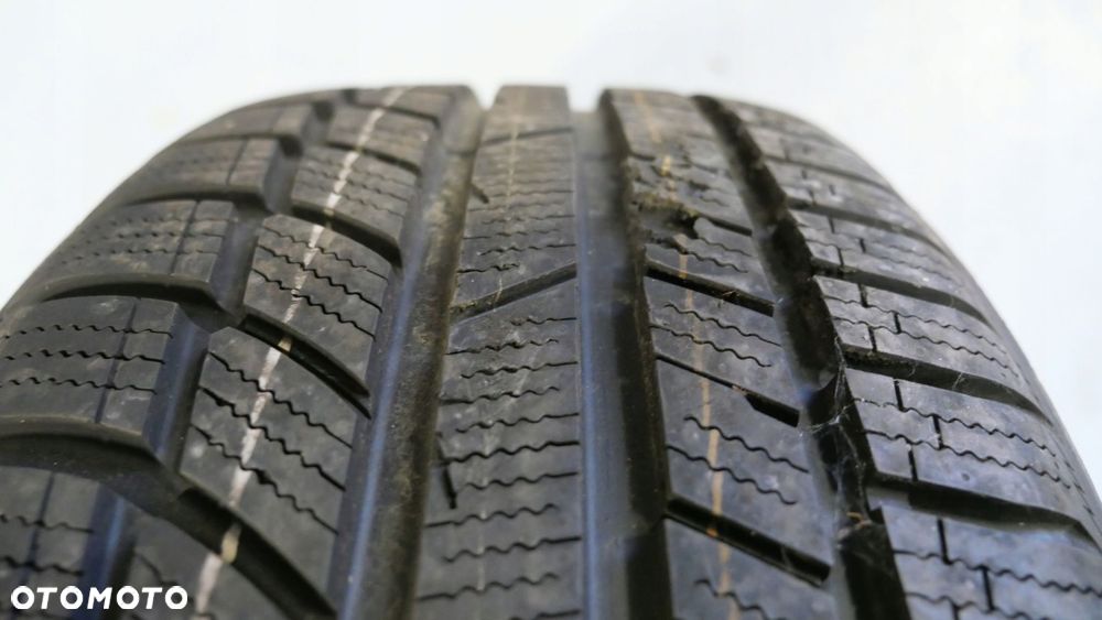 opony zimowe toyo snowprox s954 225/40 r18 92w xl dot 2023 komplet 2szt - 2