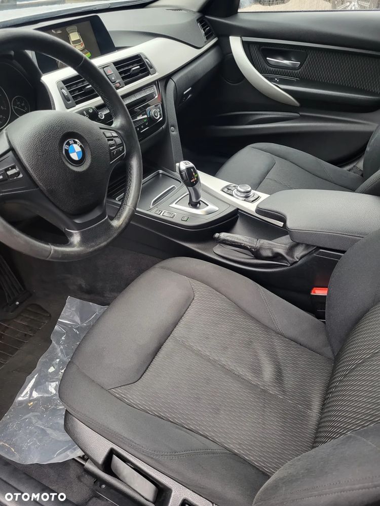 BMW Seria 3 318d Edition Luxury Line Purity - 7