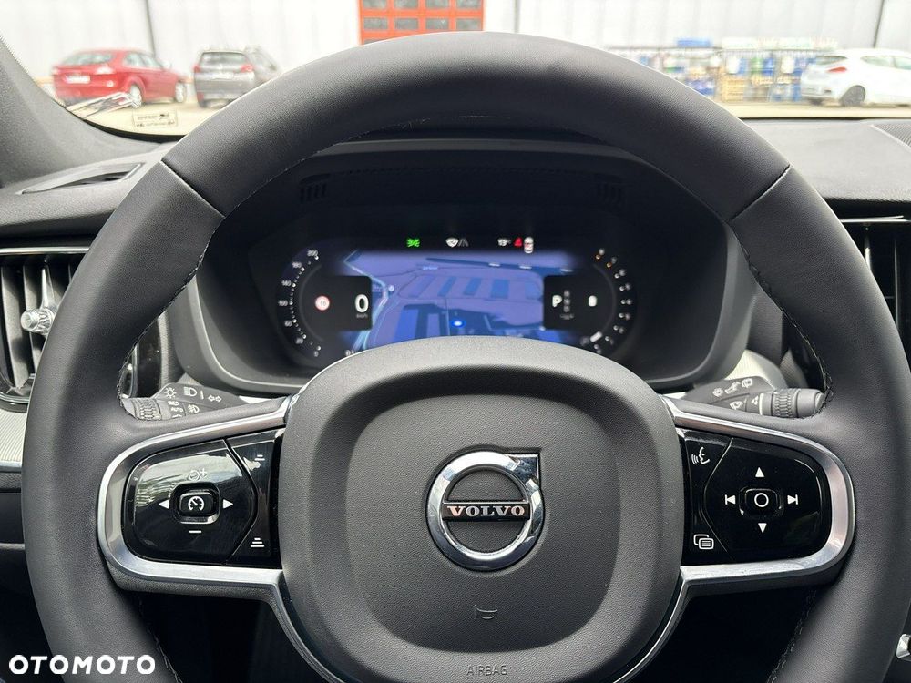 Volvo XC 60 - 25