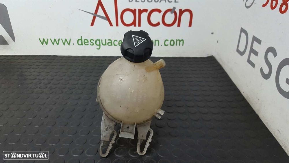 DEPOSÍTO DE EXPANSÃO PEUGEOT 207 URBAN - 4