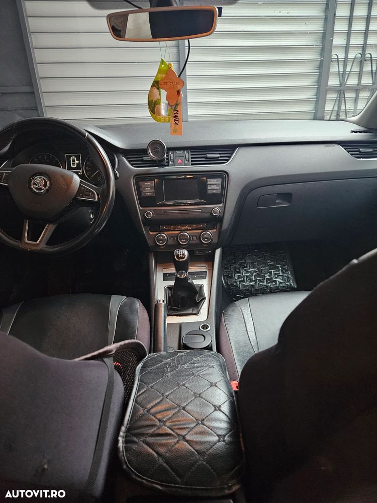 Skoda Octavia - 8