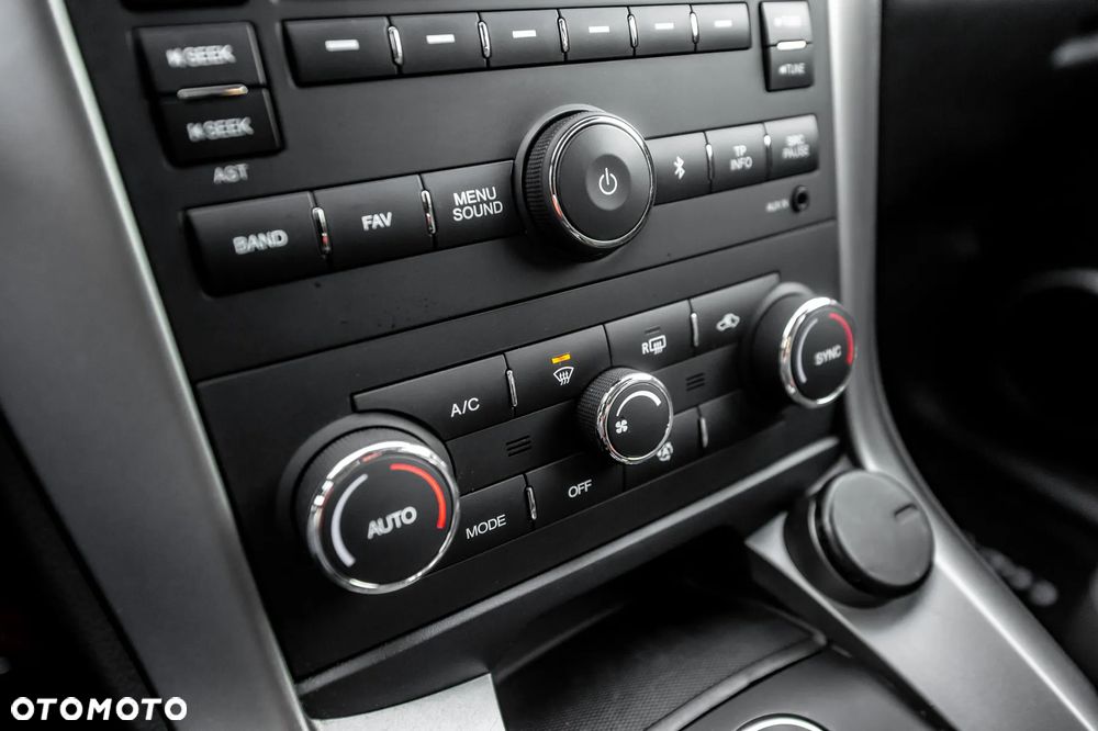 Chevrolet Captiva 2.4 AWD Automatik LT+ - 29