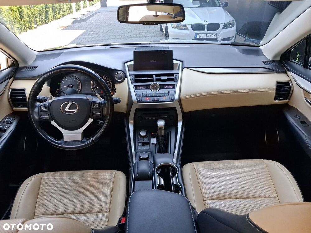 Lexus NX 200t Comfort AWD - 14