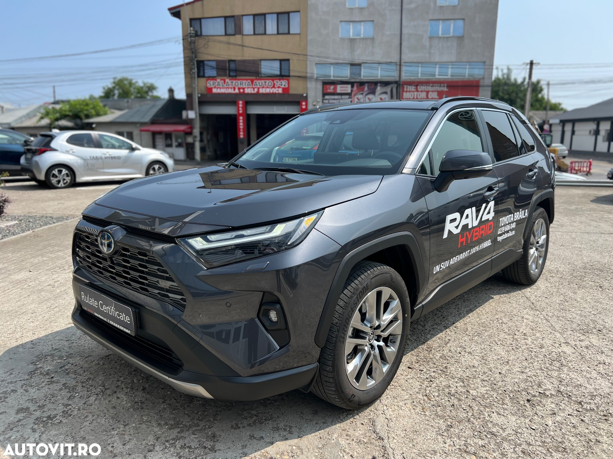 Toyota RAV4 2.5 Hybrid VVT-iE 4x4 Luxury Premium - 2