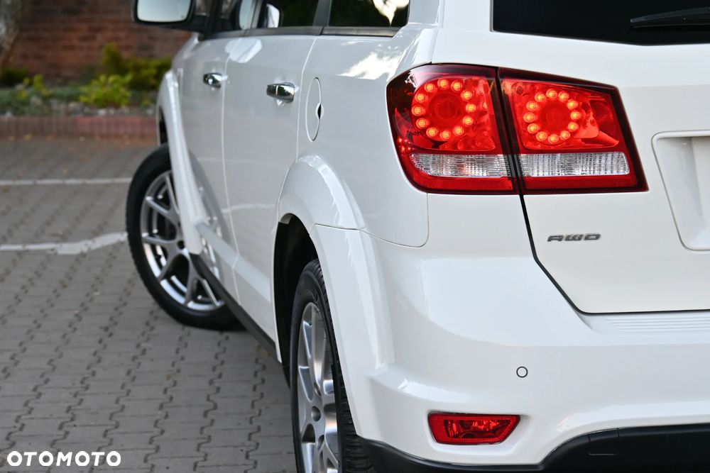 Fiat Freemont 2.0 Multijet 16V DPF Automatik Allrad Lounge - 16