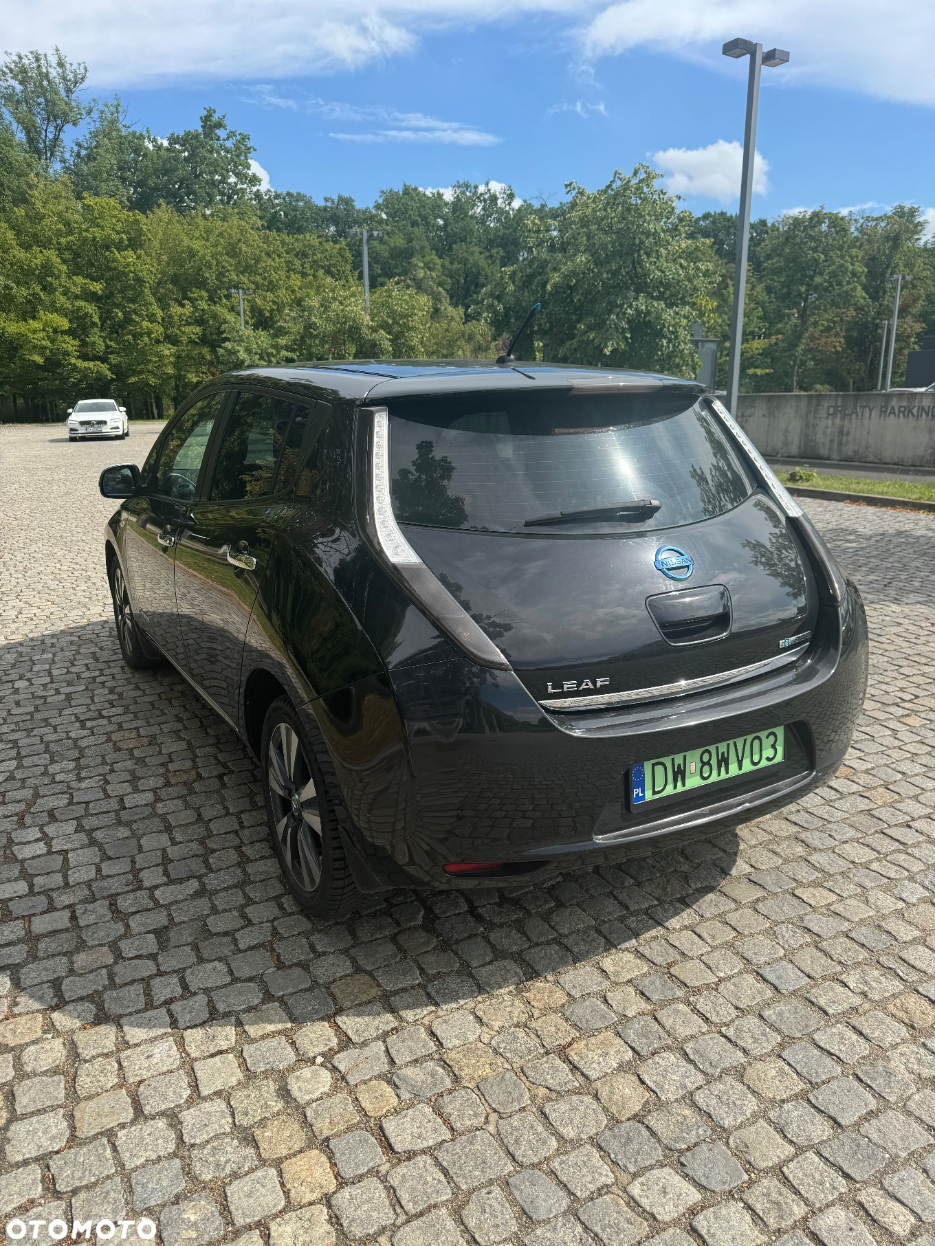 Nissan Leaf - 4
