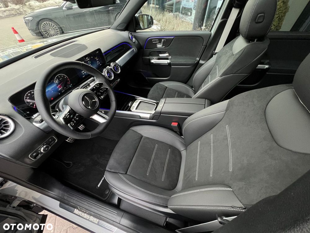 Mercedes-Benz GLB - 9
