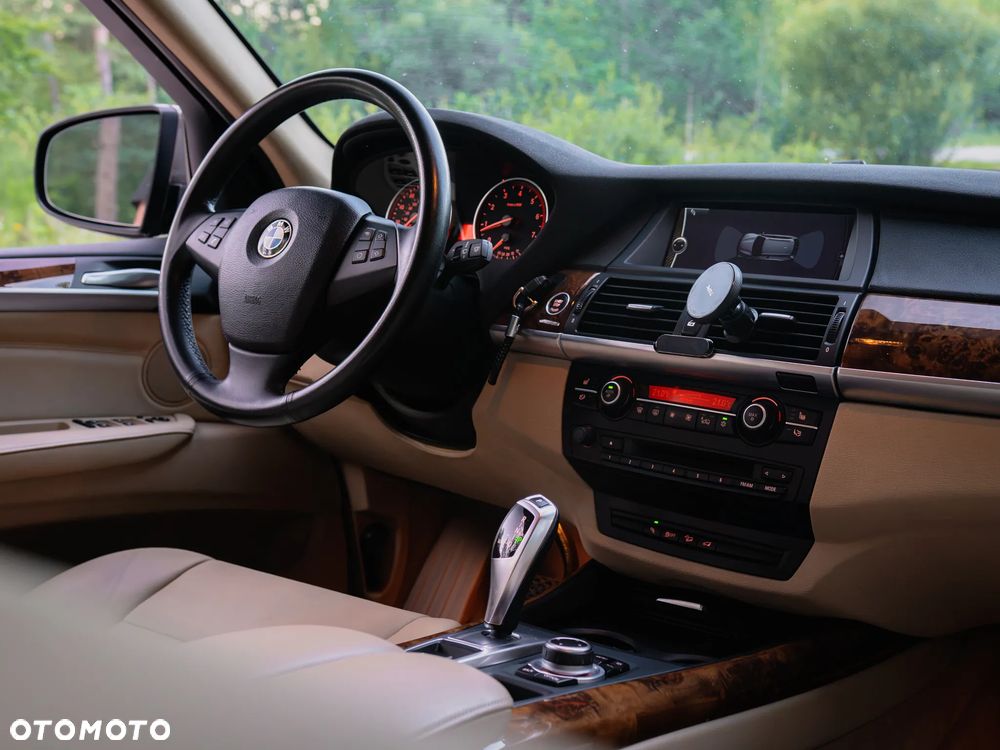 BMW X5 xDrive35i - 29