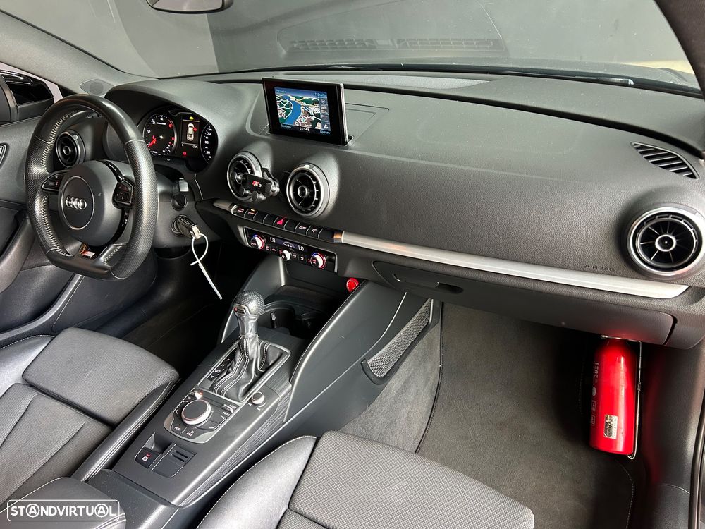 Audi A3 Limousine 2.0 TDI S tronic S line Sport Pack - 16