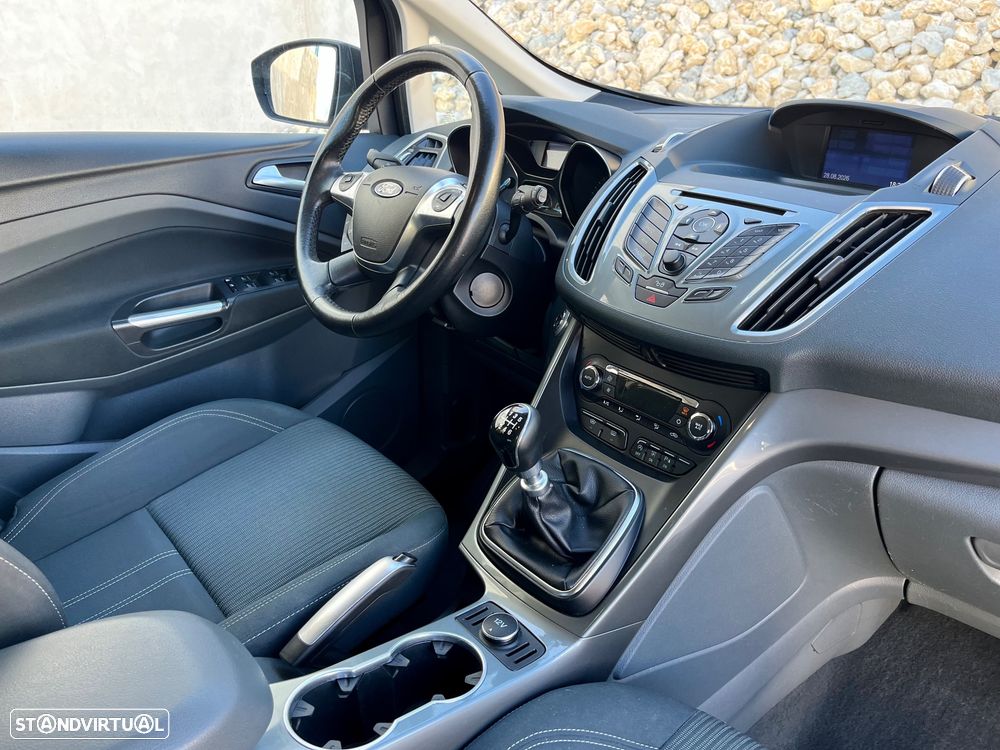 Ford C-Max 1.0 Ecoboost S&S Titanium - 26
