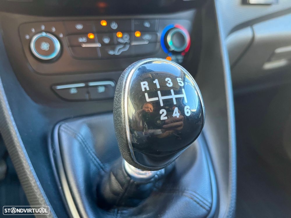 Ford Transir Connect - 43