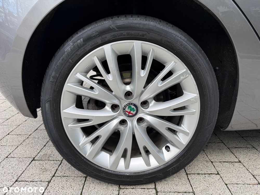 Alfa Romeo Giulietta 1.6 JTDM - 7