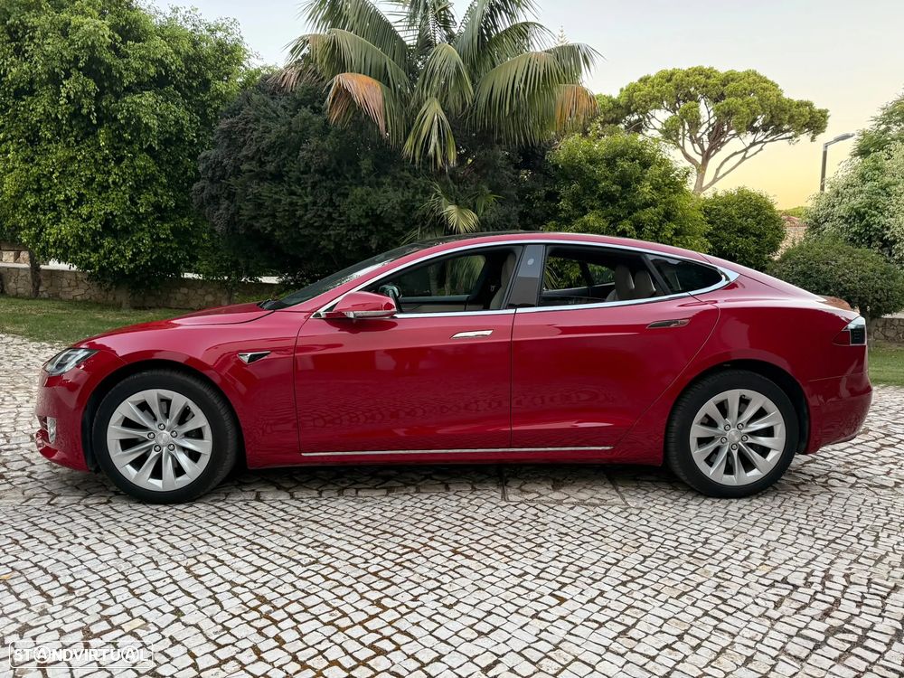 Tesla Model S — photo 4