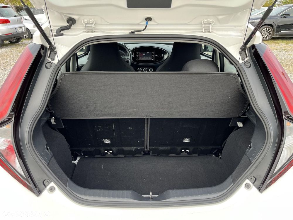 Toyota Aygo X - 16