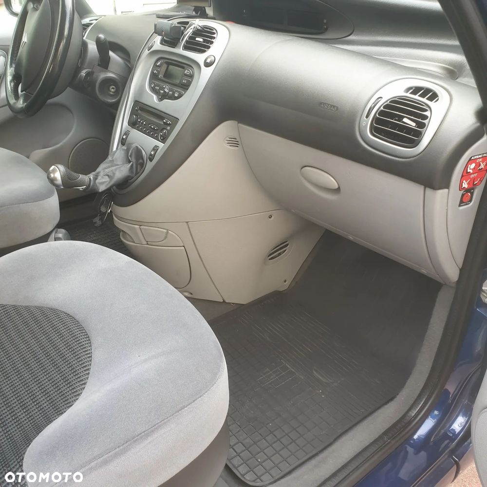 Citroën Xsara Picasso - 15