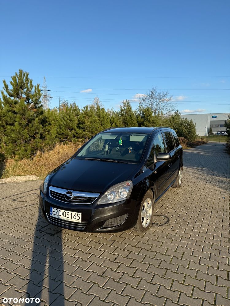 Opel Zafira 1.8 Family - 1