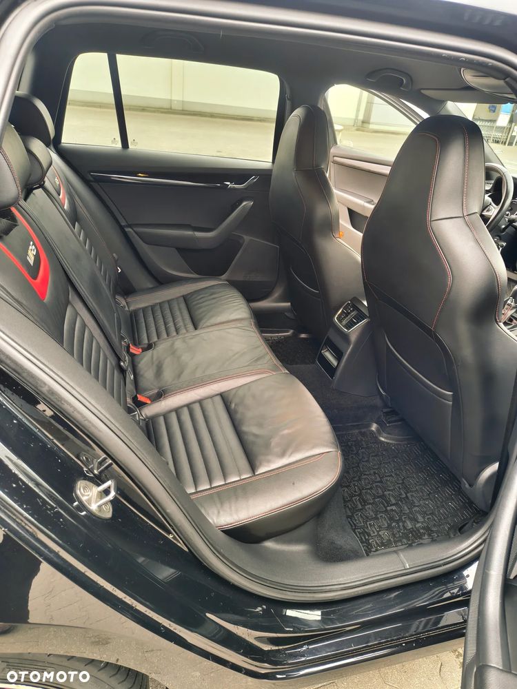 Skoda Octavia 2.0 TSI RS 230 DSG - 34