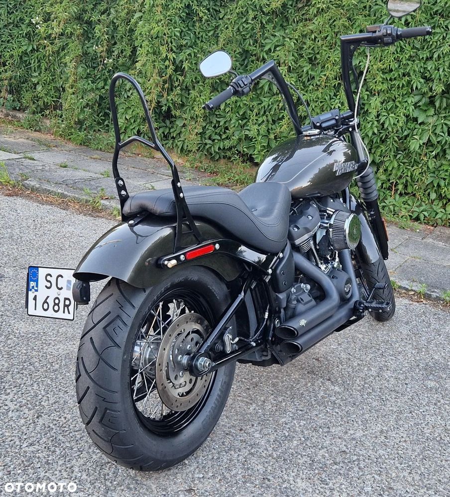 Harley-Davidson Dyna Street Bob - 38