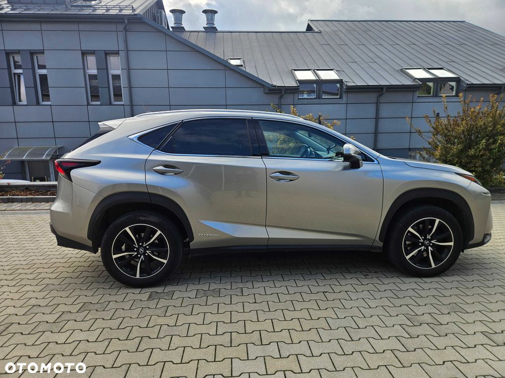 Lexus NX - 3