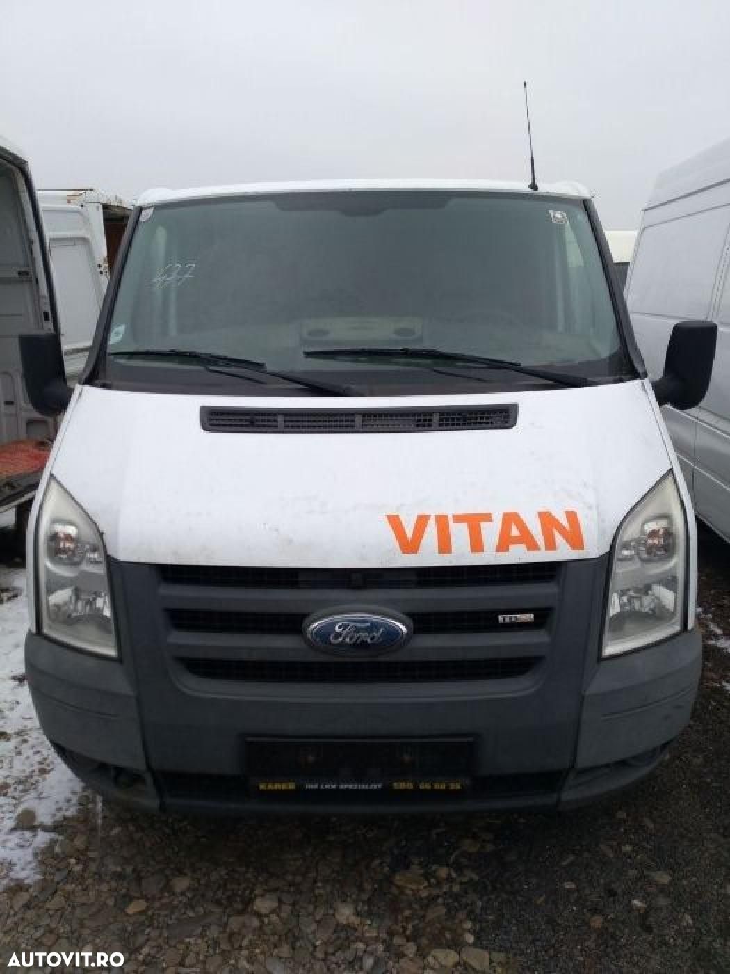 Dezmembrez Ford Transit 2.4 TDCI - 1