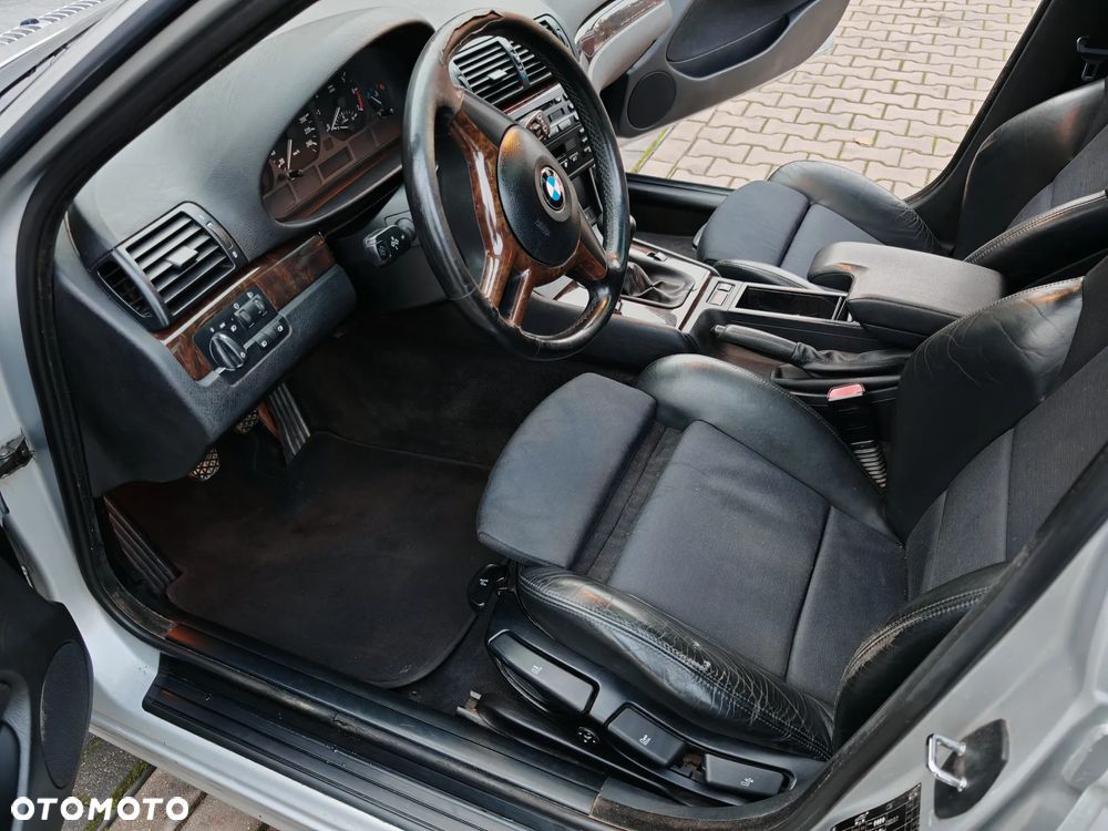 BMW Seria 3 - 15