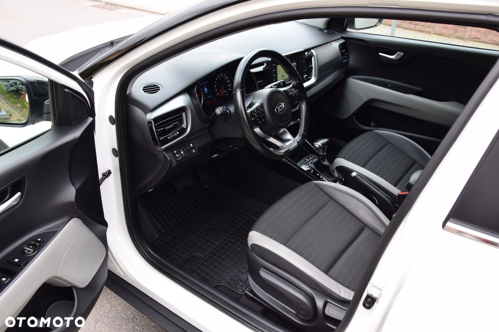 Kia Stonic 1.0 T-GDI 120 DCT OPF Edition 7 - 17