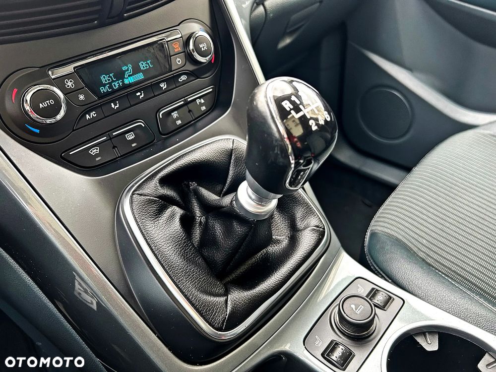 Ford C-MAX 2.0 TDCi Titanium - 37